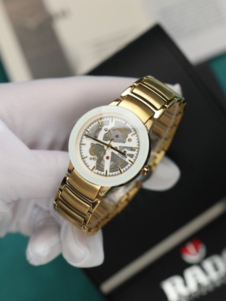 ساعة رادو رجالي (ساعة + علبة فخمة)